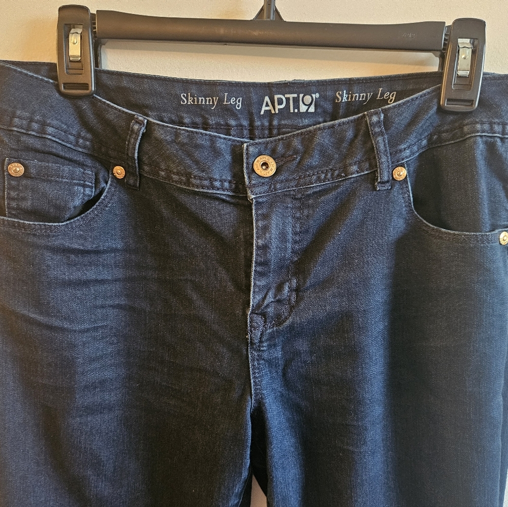 Apt 9 Dark Blue Jeans - Picture 3 of 3